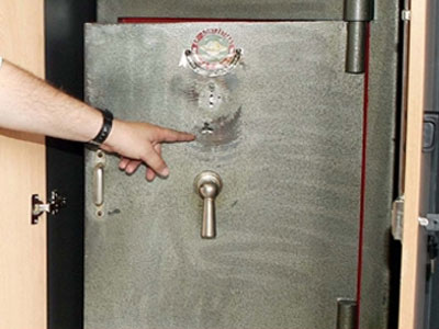 Διάρρηξη στο Δημαρχείο Αρτέμιδας