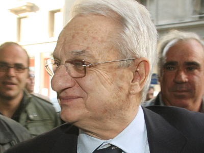 Τα λουκάνικα του υπουργού Αγροτικής Ανάπτυξης