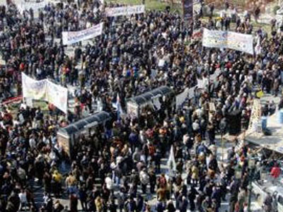 Μεγάλη διαδήλωση στο Δουβλίνο