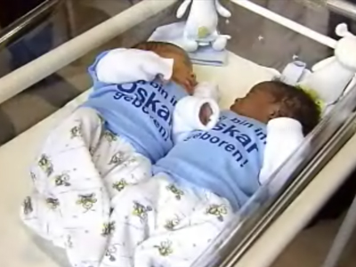 Δίδυμα σε “άσπρο – μαύρο” στο Βερολίνο