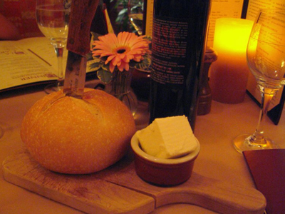 Είχαν παραθέσει δείπνο στον δολοφόνο τους