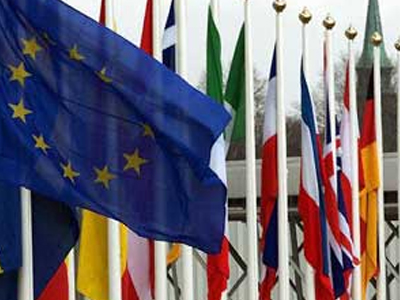 Αποφασιστική απάντηση της Ευρώπης στην κρίση