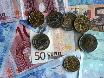 Λείπουν από το συρτάρι 3,67 δισ ευρώ