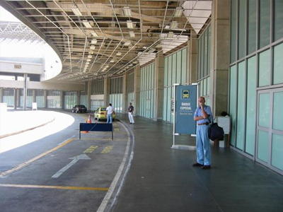 Το παιχνίδι της μοίρας για δύο παραλίγο επιβάτες της μοιραίας πτήσης