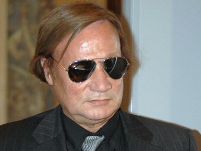 Τους παραμόρφωσε αντί να τους γιατρέψει