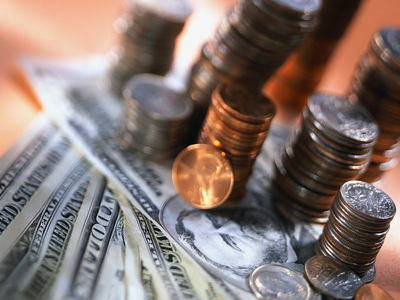 Πτώση του χρυσού, λόγω ανόδου του δολαρίου