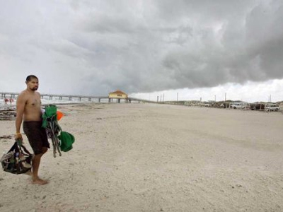 Ο τυφώνας Ντόλι “χτύπησε” τις ΗΠΑ