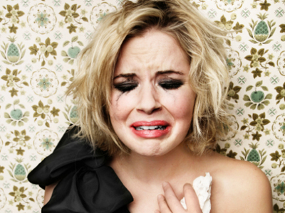 Πώς να κάνω τη φίλη μου να μην στενοχωριέται;