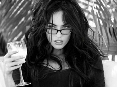 Τα «τσούζει» για να… αντέξει τις ταινίες της η Megan Fox