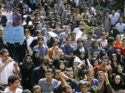 Επεισόδια μεταξύ Αστυνομίας και υποστηρικτών του Mousavi στο Ιράν