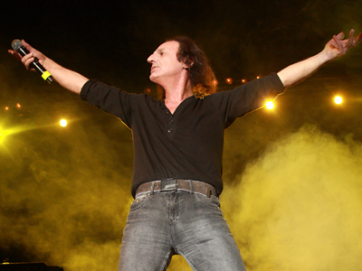 Βασίλης Παπακωνσταντίνου