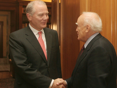 Έκκληση Κ. Παπούλια προς τις τράπεζες