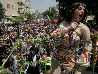 Ομαδική συμμετοχή και αντιδράσεις στην Gay Pride στο Τελ Αβίβ