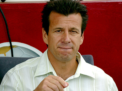 Dunga: Φαβορί για τον τίτλο η Ισπανία