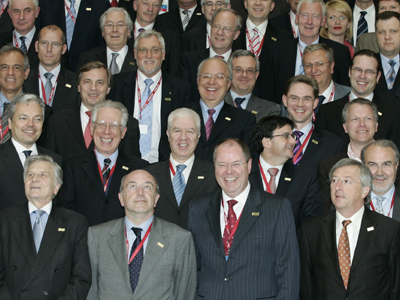 Ολοταχώς για πρωτοφανή λιτότητα η Ελλάδα