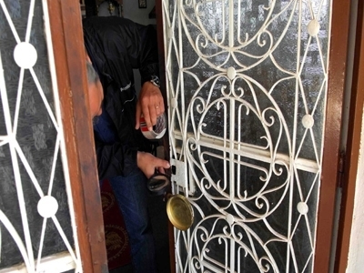 «Ξήλωσαν» το παγκάρι από εκκλησία