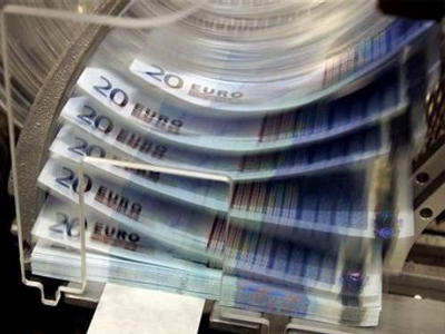 «Φουσκωμένα» επιτόκια καταγγέλλει η ΕΚΠΟΙΖΩ