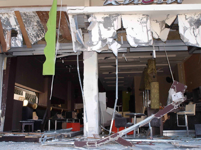 Ισχυρότατη έκρηξη σε καφετέρια