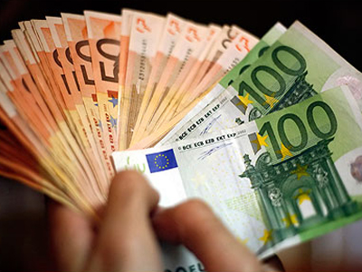 Επιβάλλουν έκτακτη εισφορά σε απολυμένους!