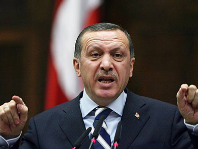 Ανασχηματισμό ετοιμάζει ο Ερντογάν