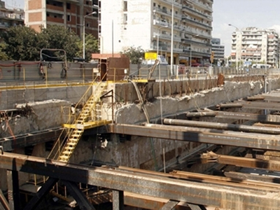 Νεκρός εργάτης που καταπλακώθηκε από χώματα στην Κοζάνη