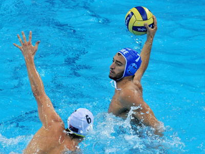 Με το… δεξί η Εθνική πόλο