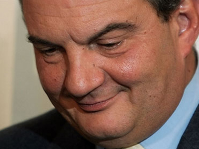 Εκδράμει στην περιφέρεια το Μαξίμου