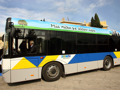 Γκαζάκια σε λεωφορείο της ΕΘΕΛ