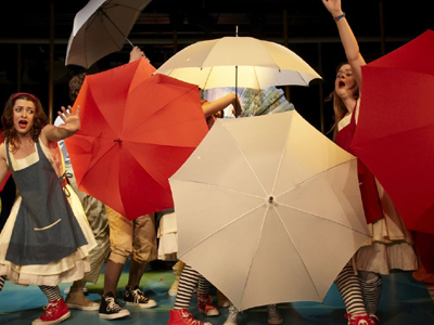 ΕΘΝΙΚΟ ΘΕΑΤΡΟ Συνεχίζονται με επιτυχία οι παραστάσεις της Αλίκης στη Χώρα των Θαυμάτων!