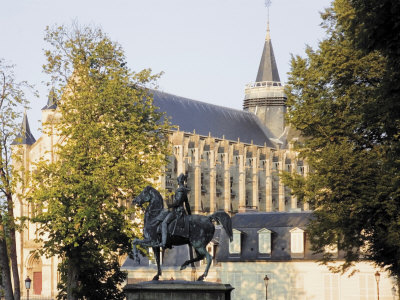 Αλλάζουν το όνομα της πόλης τους ελέω… διαδικτύου