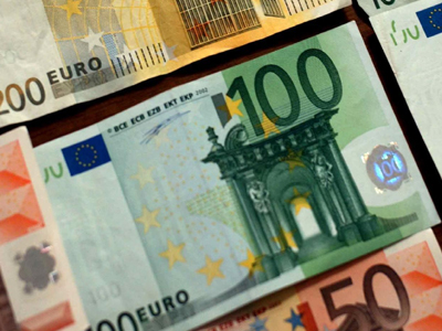 Έκαναν αγορές με πλαστά χαρτονομίσματα