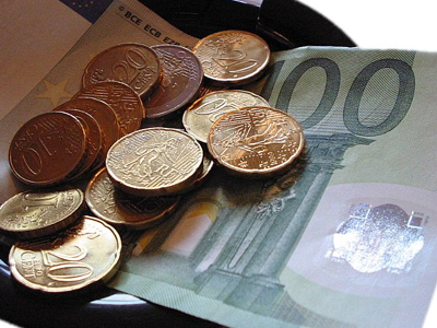 Σε μαύρα χάλια τα οικονομικά του κράτους