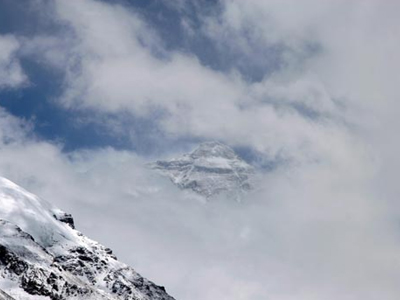 Η πρώτη πτώση με αλεξίπτωτο από το Έβερεστ