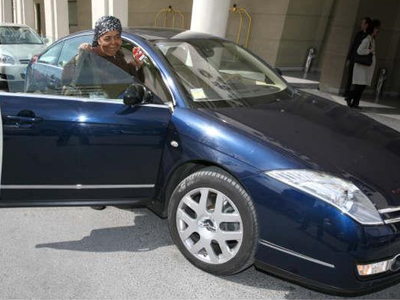 Η Cesaria Evora με Citroen C6 στην Αθήνα