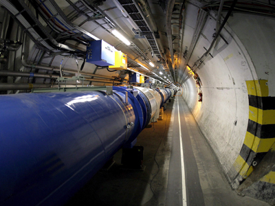 Εγκαίνια παρά τη διακοπή λειτουργίας