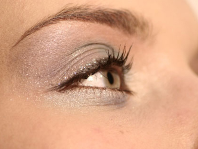 Σωστό σχήμα φρυδιών για όμορφο πρόσωπο!