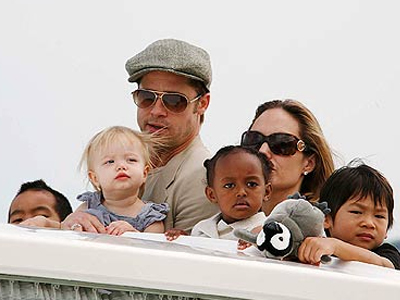 Στο HELLO και το People οι φωτογραφίες των διδύμων