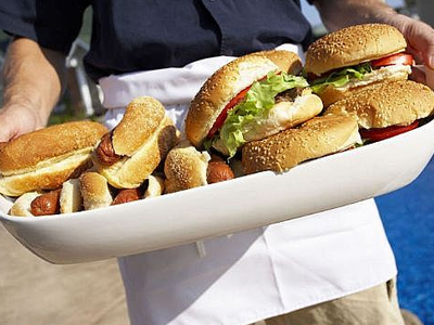 Οι θερμίδες θα πρέπει να αναγράφονται στα μενού