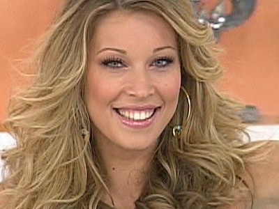 Αρραβωνιάστηκε η Χρουσαλά