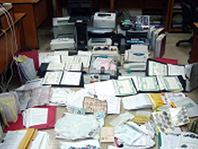 Συλλήψεις μελών κυκλώματος πλαστογραφίας Συλλήψεις μελών κυκλώματος πλαστογραφίας