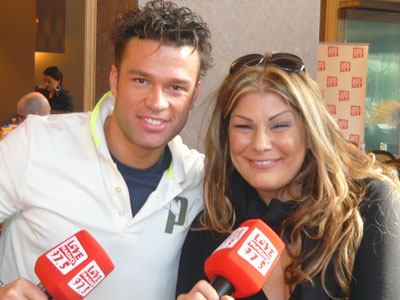 Valentine’ s party by Kostas Sommer