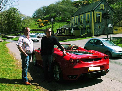 Οδηγός Ferrari πήρε κλήση για… χαμηλή ταχύτητα