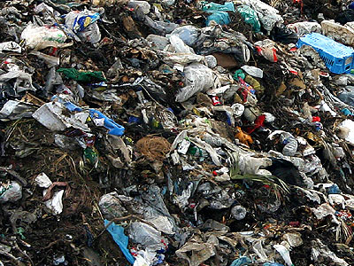 Τα σκουπίδια “πνίγουν” τη Θεσσαλονίκη