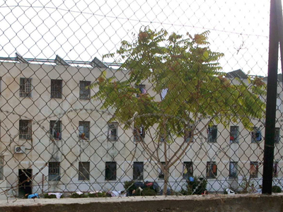 Μειώνεται ο χρόνος προφυλάκισης