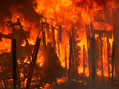 Εκκενώνουν περιοχές στη Βόρεια Καλιφόρνια εξαιτίας των πυρκαγιών