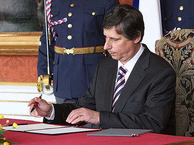 Ανέλαβε καθήκοντα η μεταβατική κυβέρνηση στην Τσεχία