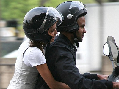 Με 12ποντο… στη βέσπα