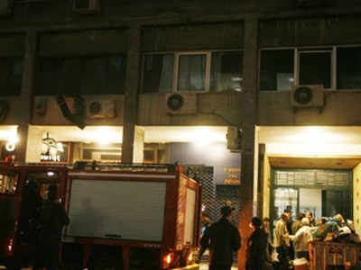 Πυρκαγιά σε αποθήκη στην Νέα Ερυθραία