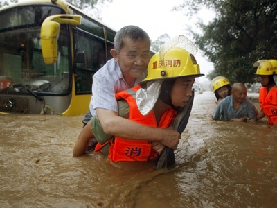 Εκκενώνονται περιοχές στην Κίνα