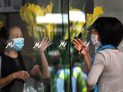 Ξεπερνούν τις 6.000 τα κρούσματα της νέας γρίπης